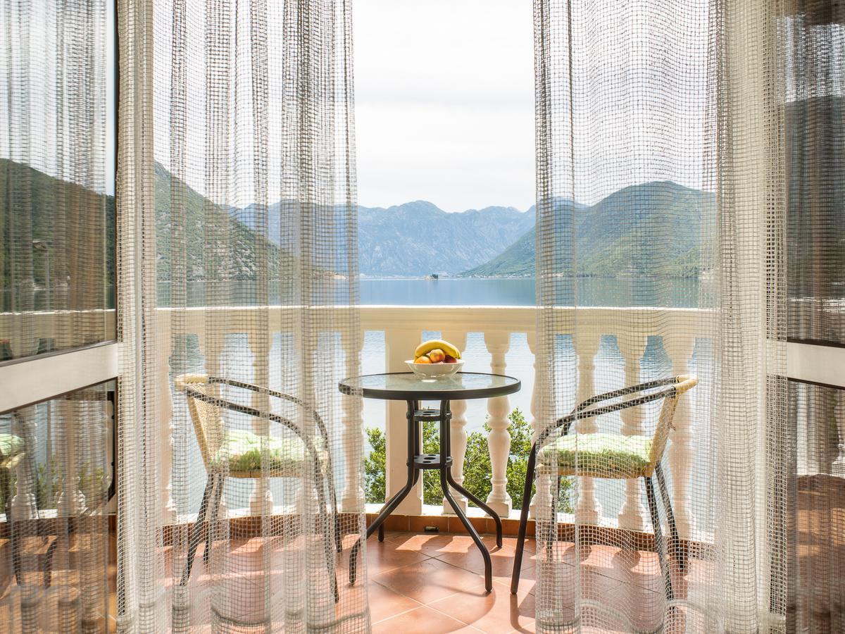 Apartments Villa Radonic Donji Morinj Kültér fotó