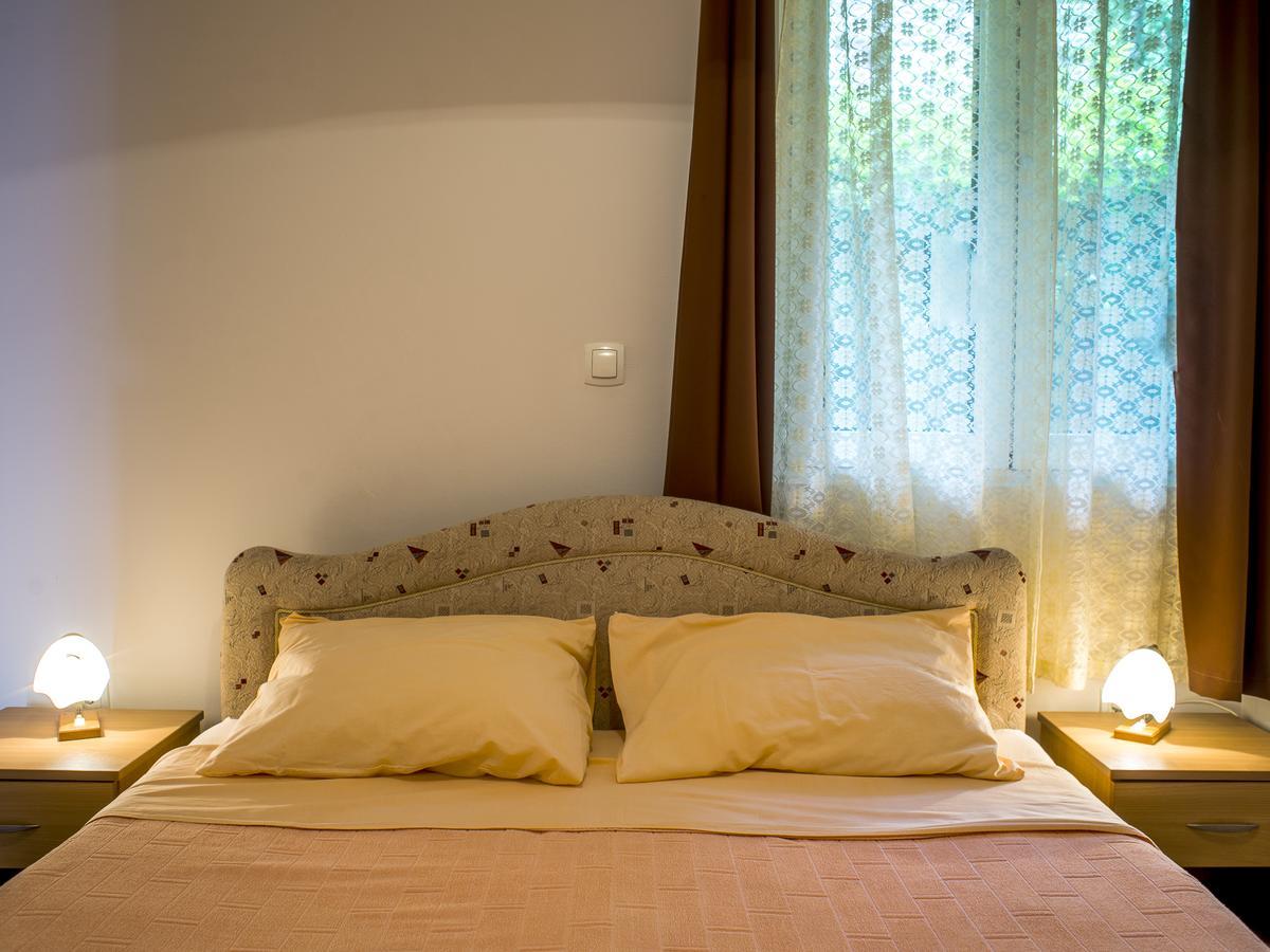Apartments Villa Radonic Donji Morinj Kültér fotó