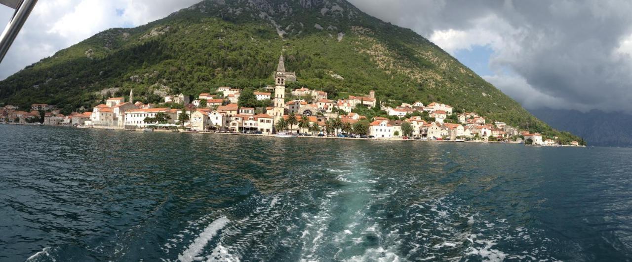 Apartments Villa Radonic Donji Morinj Kültér fotó